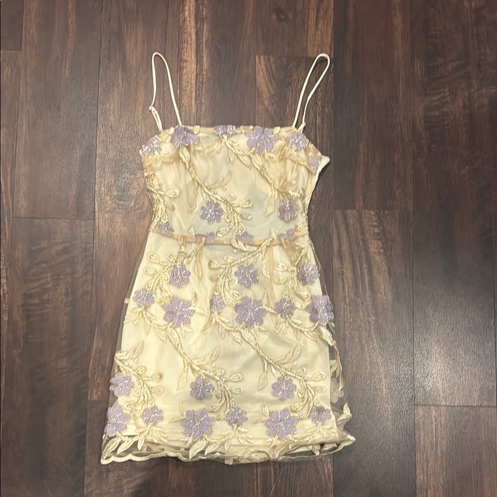 Lucy in the Sky - Gold Floral mesh dress - warn once - perfect condition- medium